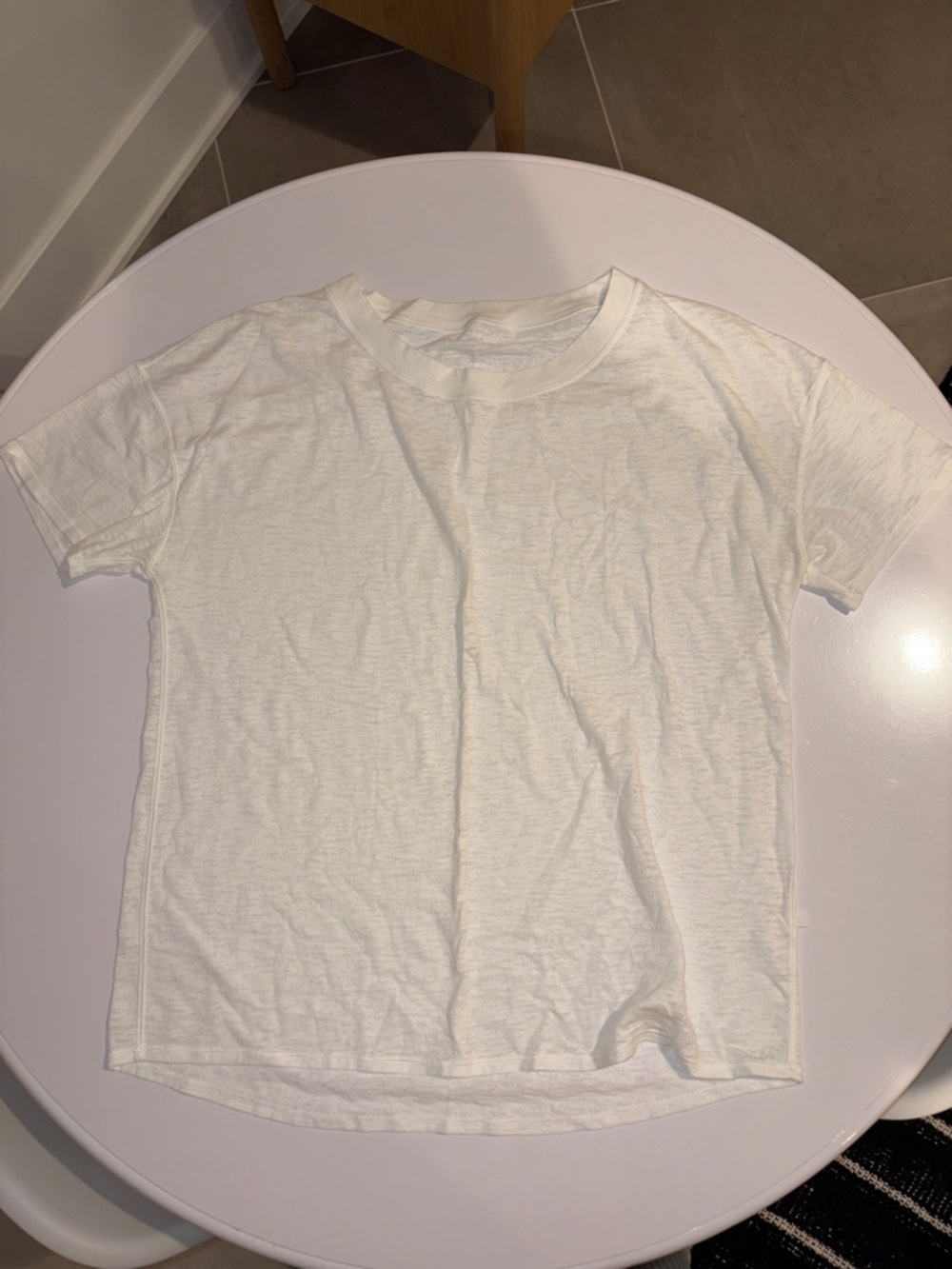 lululemon athletica Women's White Short Sleeve Tee